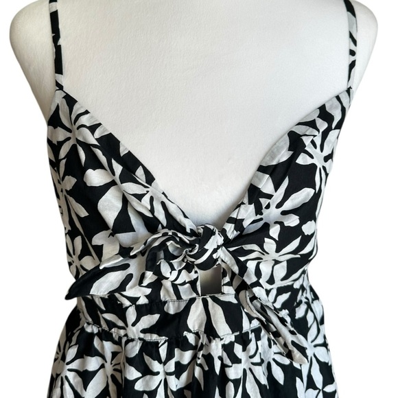 J.Crew Tie Front Cutout Smocked Back Dress Size 4 - Picture 8 of 17